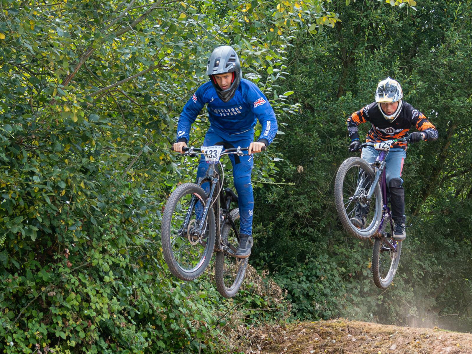 In flight racing