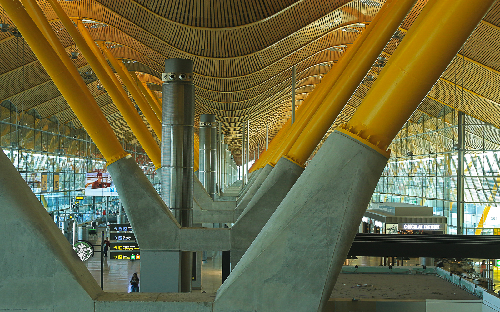 SPANISH WAVE - MADRID AIRPORT by Kerrin Malone SPANISH WAVE - MADRID AIRPORT