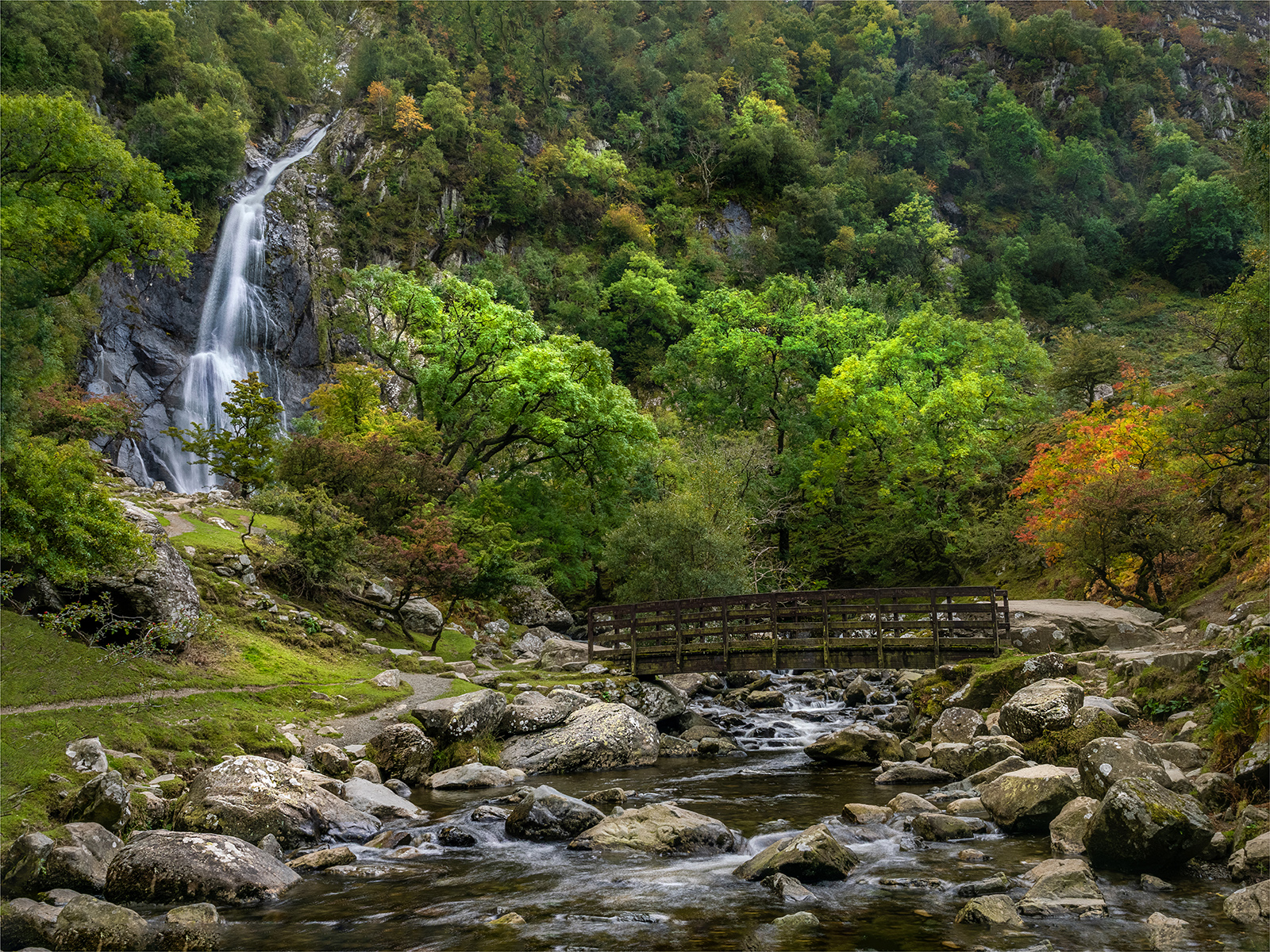 ABER FALLS 1600x1200