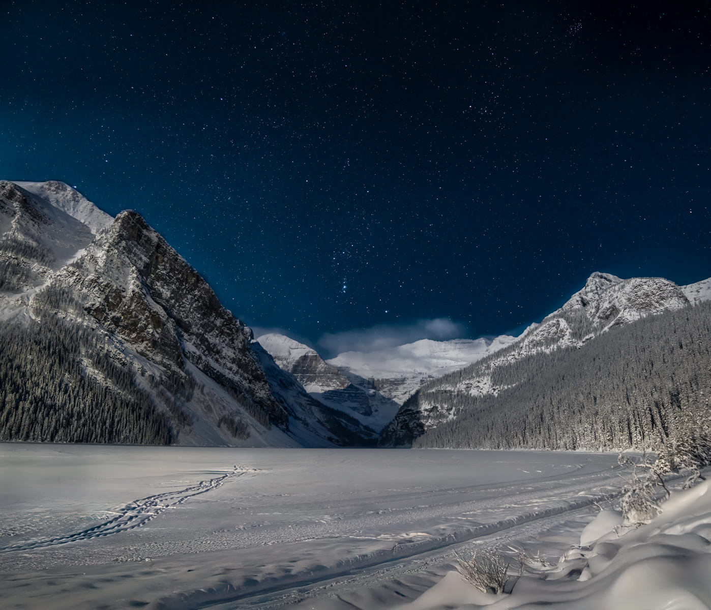 Midnight Moon Lake Louise by Sue Curtis Midnight Moon Lake Louise