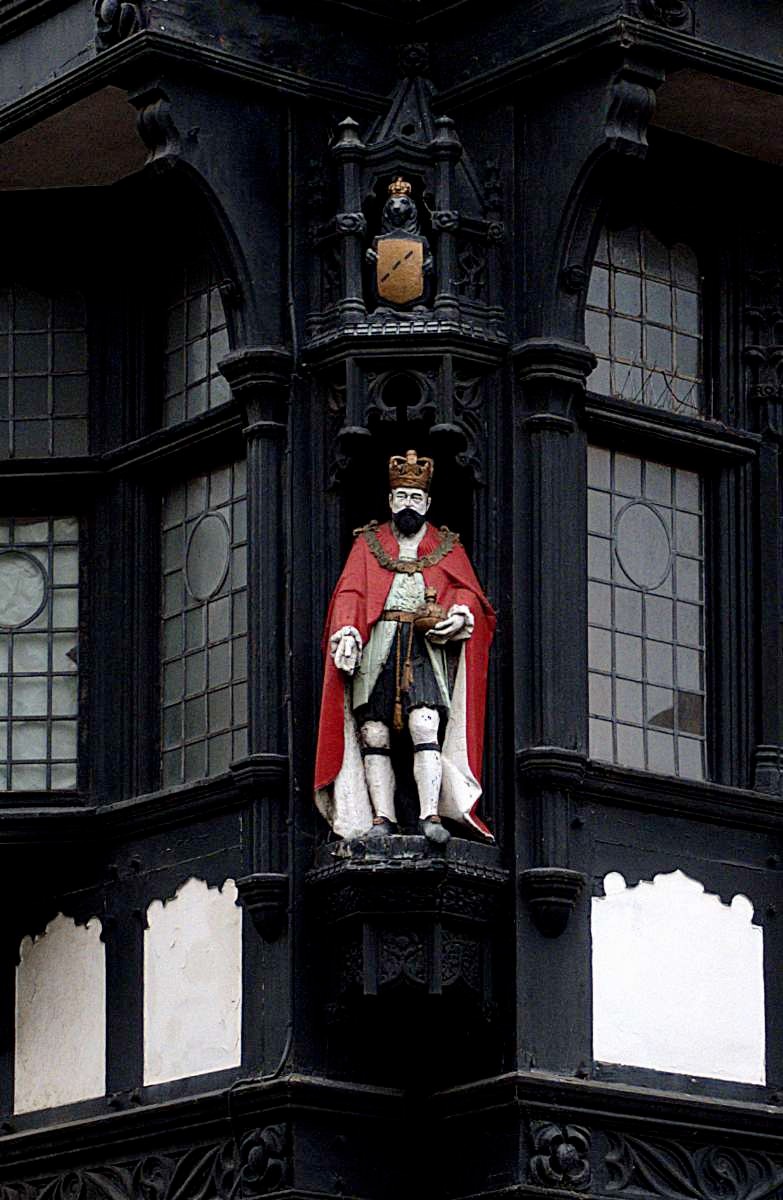 The Old King; Chester Town Hall Square