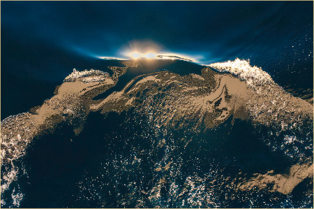 Headlights at sea