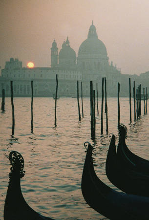 17 Winter sunset in Venice