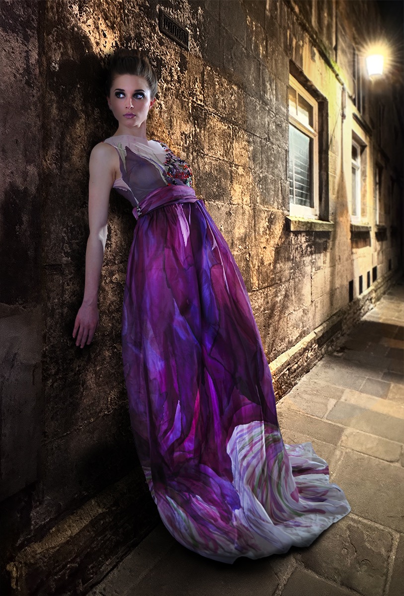 Abi leaning