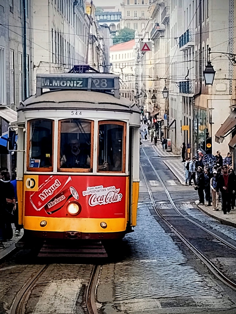 Lisbon 28 by Alistair Dore Lisbon 28