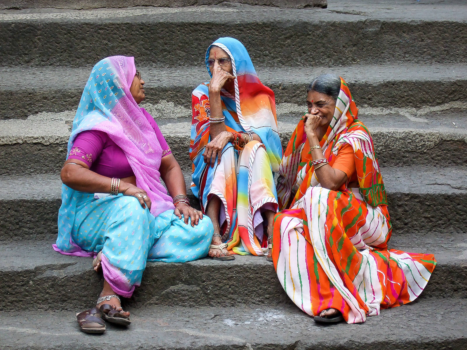 Gossip by Liz Gossip