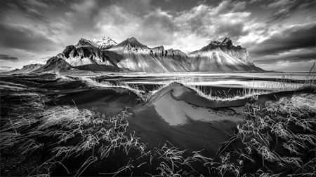 Vestrahorn Peaks