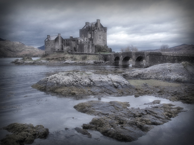 Moody Eilean Donan