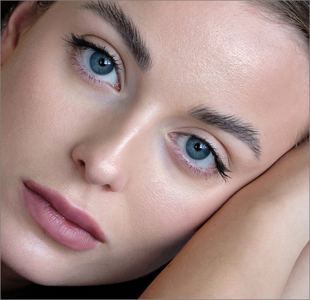 Large Blue Eyes That Hypnotize