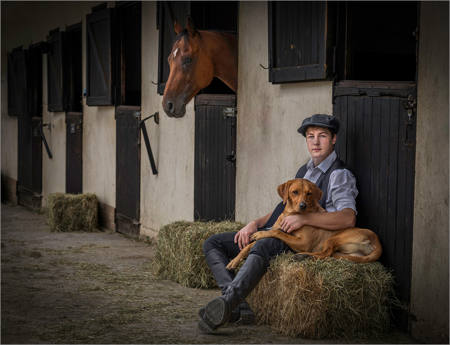 The Grooms Lunch Time