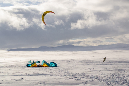 Snowkiting