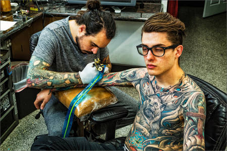 Tattoo Artist At Work-01