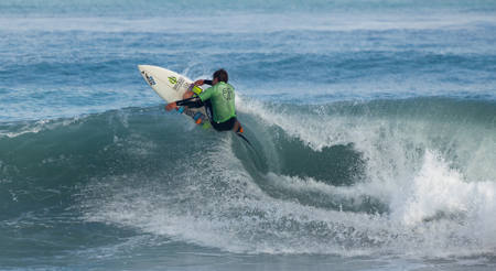 Surfing The Tasman