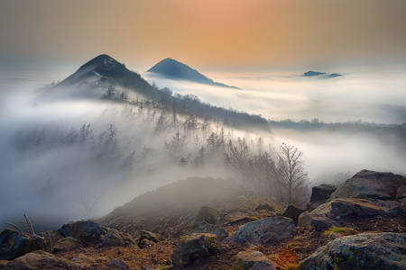 Srdov Hill - Bohemian Central