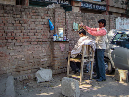 Coiffeur De Rue En Inde