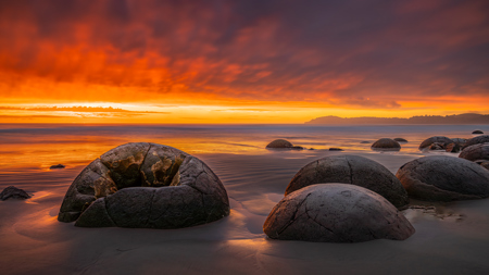 Moeraki Sunrise
