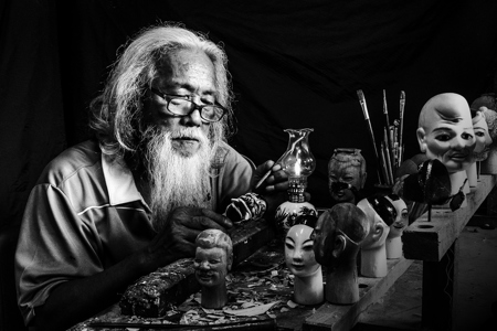 Carving Puppet Master 02