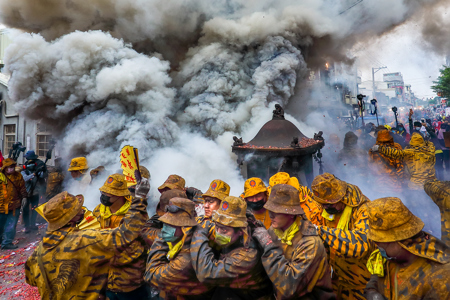 Firecracker Bomb Show