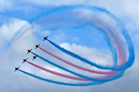 Red Arrows Tight Turn