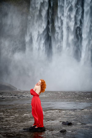 Waterfall Red