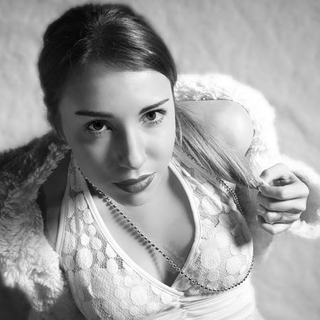 Girl_With_Pearl_Necklace