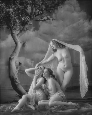The Daughters Of Zeus