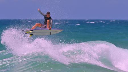 Point Cartwright Surfer 14