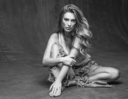 Christina-06