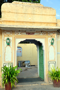 Jaipur Nahargarh Fort toilet