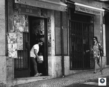 opening time in Lisbon